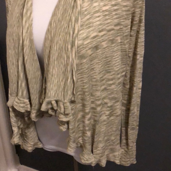 One A green knit open sweater size medium - Picture 2 of 6